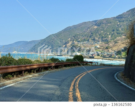 冬の越前海岸 日本海沿いをドライブ 冬の越前海岸 日本海沿いをドライブ 136162580