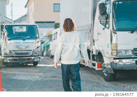 truck driver 136164577