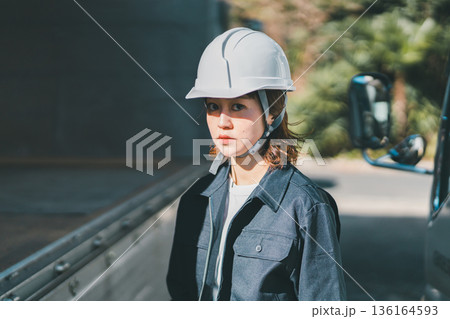 truck driver 136164593