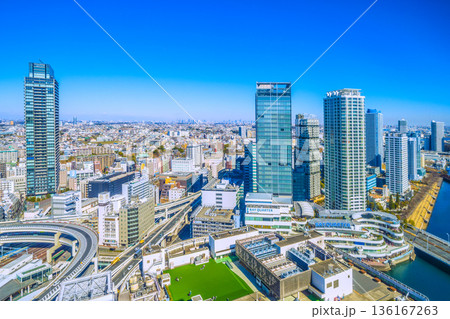 日本の横浜都市景観新風景。横浜駅前のタワマンや新横浜、武蔵小杉、川崎、都内、横浜ベイクォーターなど… 136167263