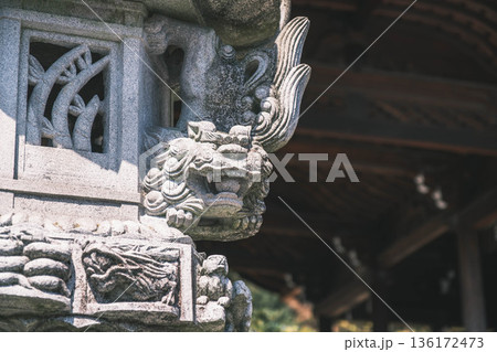 [近江神宮]滋賀県にある歴史的な神社の風景 136172473