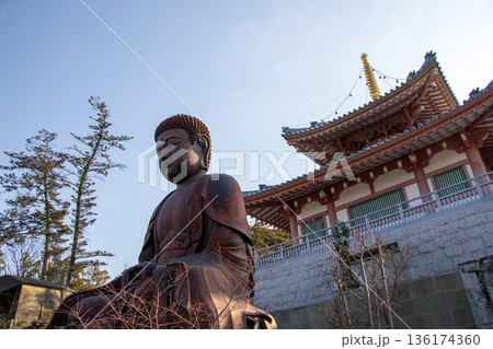 八事山興正寺 大仏 136174360