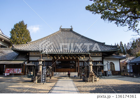 興正寺西山本堂 136174361