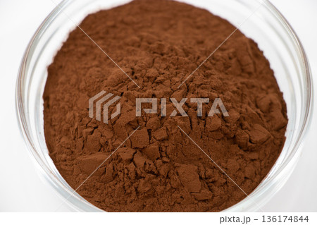 ココアパウダー 136174844
