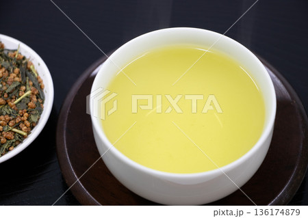 玄米茶 136174879