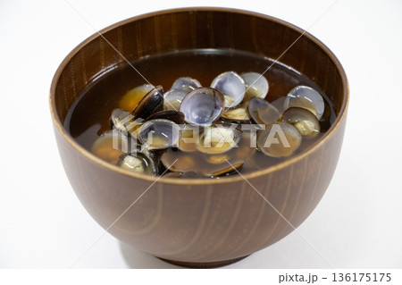 しじみの味噌汁 136175175