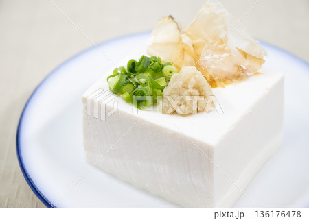 冷奴 136176478