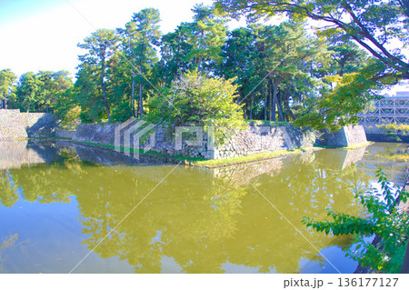 [三重県]津市にある津城の北堀と石垣 136177127