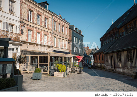 Charming street in Honfleur, Normandy, France 136178113