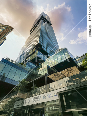 タイ・バンコクの超高層建築、マハナコーン / MahaNakhon, Bangkok 136178897