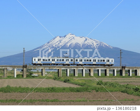 岩木山と弘南鉄道 136180218