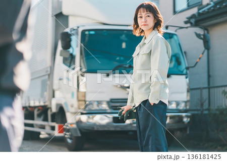 truck driver 136181425