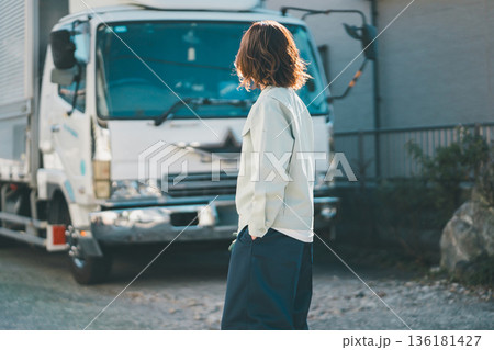 truck driver 136181427