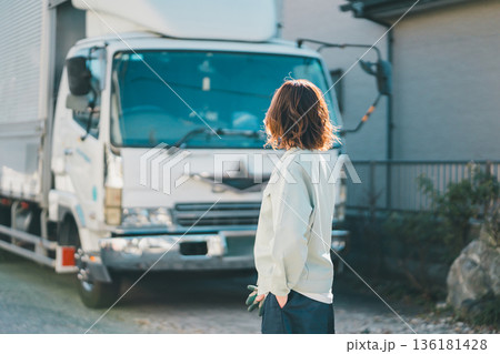 truck driver 136181428