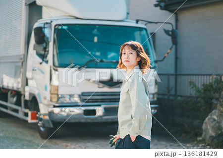 truck driver 136181429