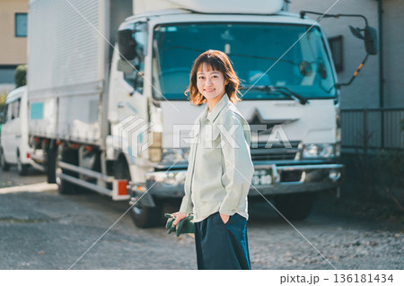 truck driver 136181434