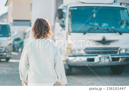 truck driver 136181447