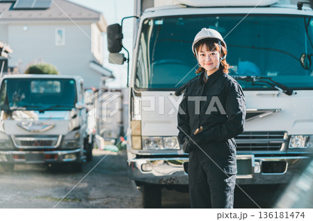 truck driver 136181474