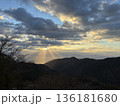 綺麗な日の出 136181680