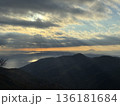 綺麗な日の出 136181684