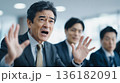 理不尽な要求に対し憤慨し叫ぶ日本人のシニア上司 136182091