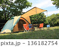 キャンプ　テント 136182754