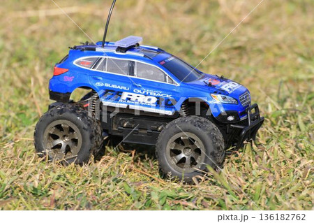 ラジコン 136182762