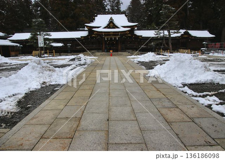 『お伊勢参らばお多賀へ参れ・お伊勢お多賀の子で御座る』と言われた… 滋賀の御宮【多賀大社】 『お伊勢参らばお多賀へ参れ・お伊勢お多賀の子で御座る』と言われた… 滋賀の御宮【多賀大社】 136186098