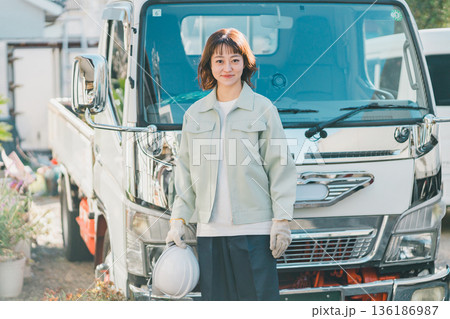 truck driver 136186987