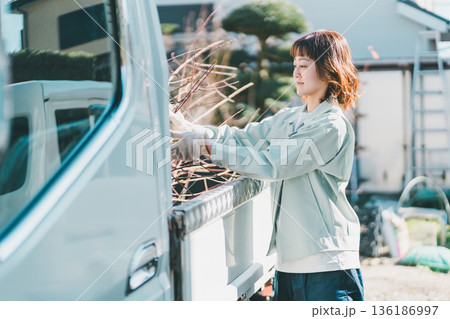 truck driver truck driver 136186997