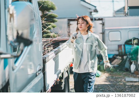 truck driver 136187002