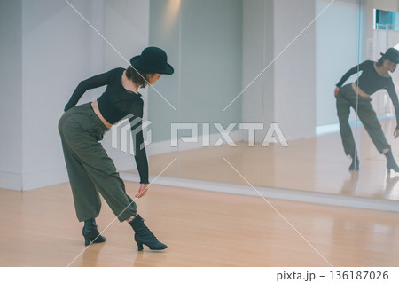 dance practice 136187026