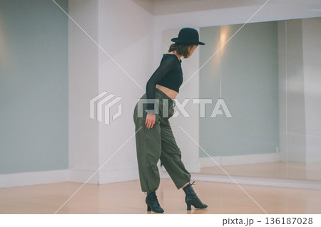 dance practice 136187028