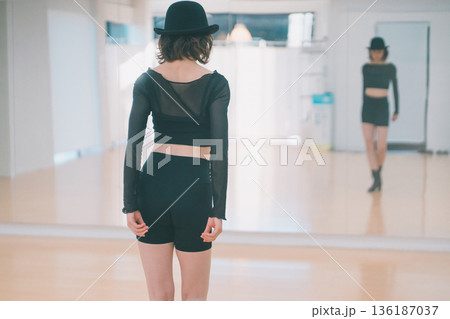 dance practice 136187037