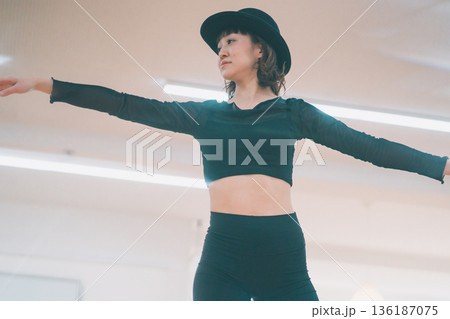 dance practice 136187075