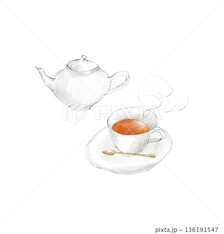 紅茶の入ったティーカップとティーポット 136191547