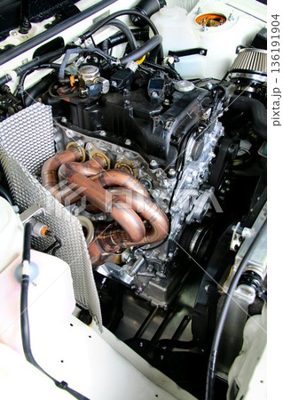 【G16Eエンジン】を搭載した『AE86・ハチロク』のエンジンルーム 136191904