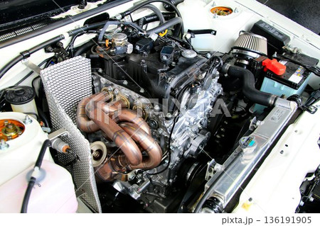 【G16Eエンジン】を搭載した『AE86・ハチロク』のエンジンルーム 136191905