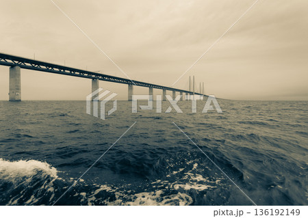 the oresund bridge between denmark and sweden the oresund bridge between denmark and sweden 136192149
