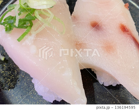 Food　食べ物 136194595