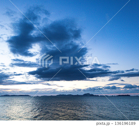兵庫県赤穂市にある赤穂御崎から見る家島諸島 136196189