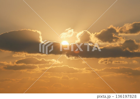 雲と夕日 雲と夕日 136197828