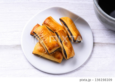 レーズンサンドクッキー 136198109