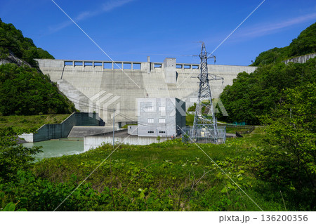夕張シューパロダム・重力式コンクリートダム 136200356