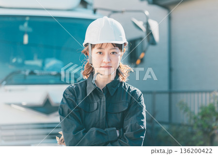 truck driver 136200422