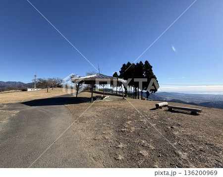 冬の大野山 山頂の景色 冬の大野山 山頂の景色 136200969