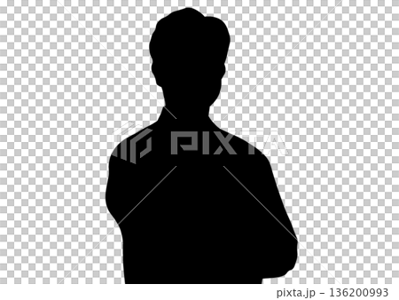 腕組みをする男性のシルエット 腕組みをする男性のシルエット 136200993
