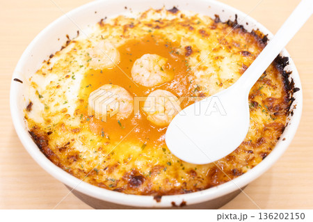 おいしいコンビニ食品のシーフードドリア おいしいコンビニ食品のシーフードドリア 136202150