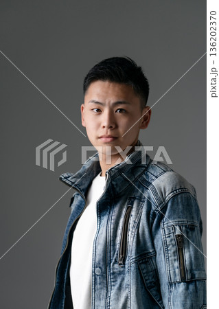 男性　10代　カジュアル 136202370