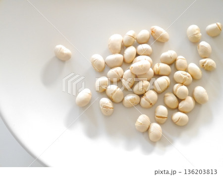 大豆　煎り大豆 136203813